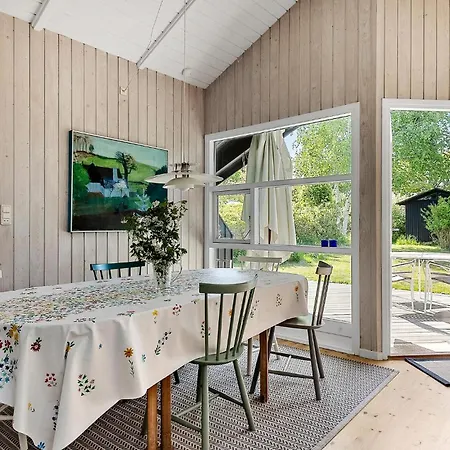 بيت للعطل 3 Bedroom Stunning In *